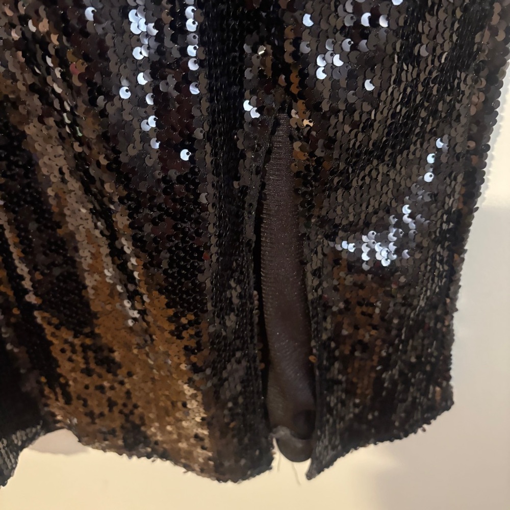 Black Sequin T-Shirt Tunic - Picture 3 of 3